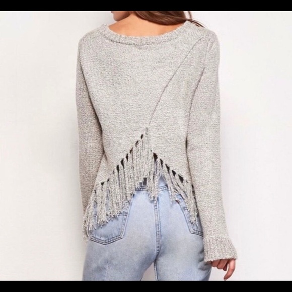 NWOT BB Dakota Jeraldine Fringe Heathered Sweater - Picture 4 of 10